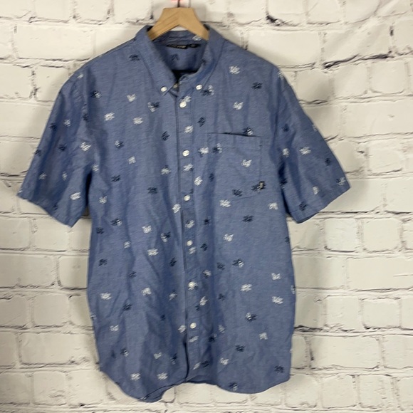 NWOT VANS Casual Leaf Pattern Dress Shirt Sz XL - Picture 1 of 8